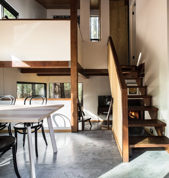 Timber Ridge Sea Ranch Cabin / Framestudio - Houses, Kitchen, Stairs, Beam, Door, Table, Chair