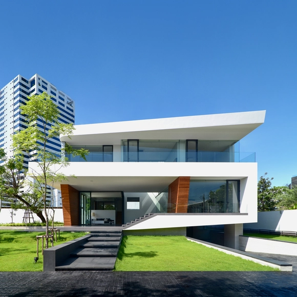 Casa cascada / Architects49 House Design Limited - Casas