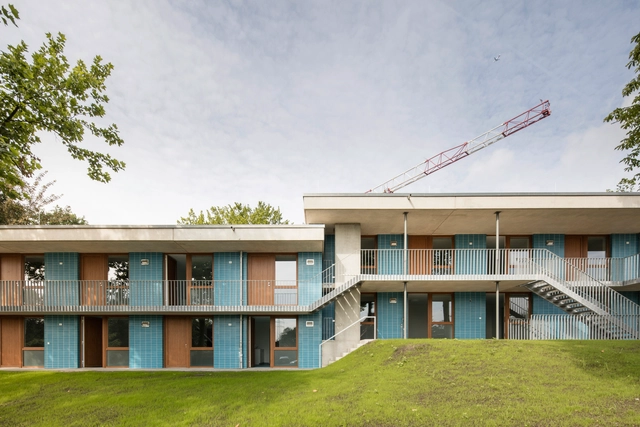 Refugio para personas sin hogar / RKW Architektur + - Vivienda Social