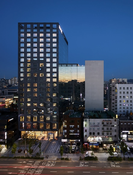 RYSE Hotel / SCAAA - Exterior Photography, Hotels, Facade, Cityscape