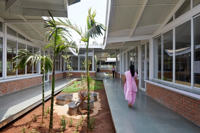 Universidad de Información Tecnológica K.J. Somaiya  / Sameep Padora & Associates - Escuelas