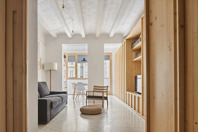 Piso Huguet / TEd’A arquitectes - Renovación, Fijación Vigas, Fachada, Puerta, Arco, Sillas