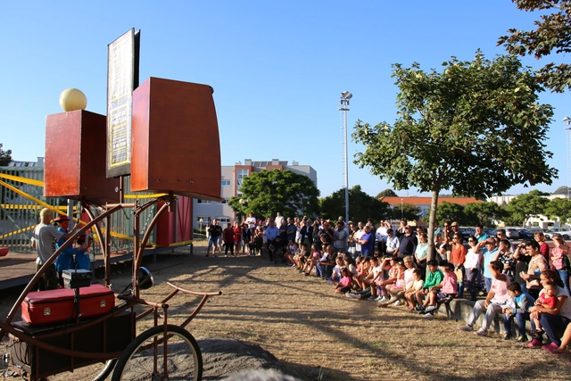 O Lugar de Partilha: Uma Casa de Brincar e Não Só… a festa da cumeeira - Imagem de Destaque