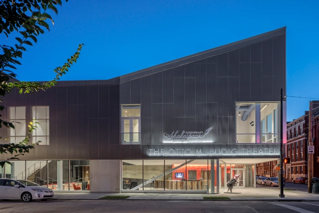 Teatro Otto M. Budig / GBBN - Teatro