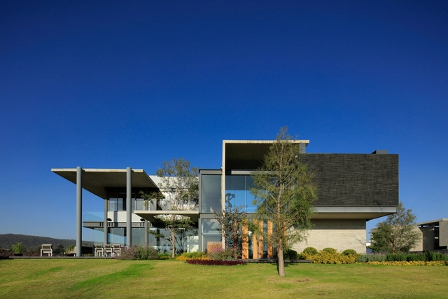 Casa Campo Lago / Echauri Morales Arquitectos - Casas, Fachada
