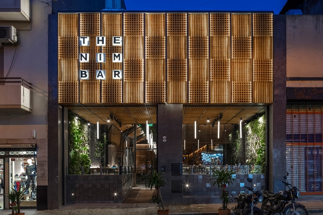 The Nim Bar / Hitzig Militello arquitectos - Bar, Fachada, Pilares
