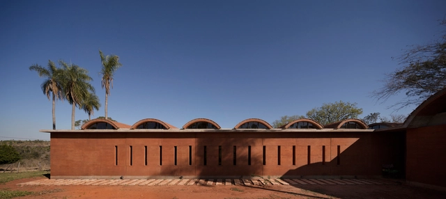 Vivienda Takuru / José Cubilla - Preservación Histórica, Fachada, Arco, Arcada