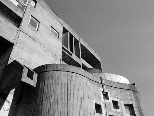 La arquitectura de la Copelec: hito y  mito - Imagen Principal