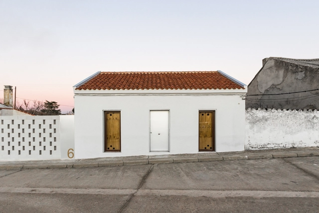 Rehabilitación vivienda  en Villanueva de Duero / Arias Garrido Arquitectos - Remodelaciones, Puerta, Fachada