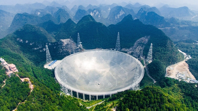The World's Largest Telescope Takes Shape in Southern China - Featured Image