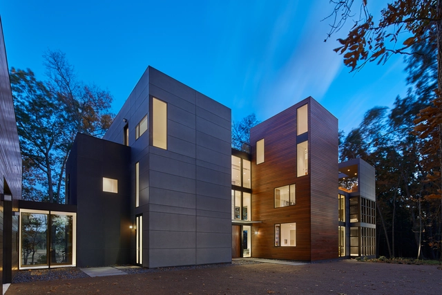 Casa Galería / Robert Gurney - Casas