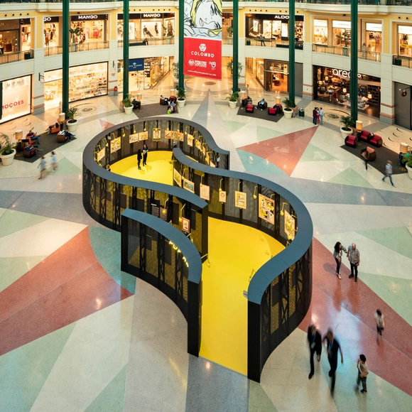 Museu Temporário Roy Lichtenstein / Diogo Aguiar Studio + João Jesus Arquitectos - Instalações Temporárias, Escada