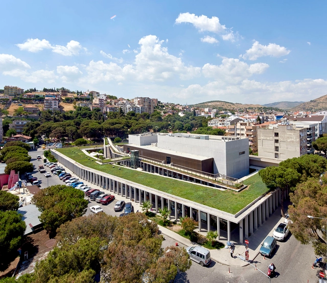 Centro Cultural Bergama / EAA - Emre Arolat Architecture - Centro Cultural