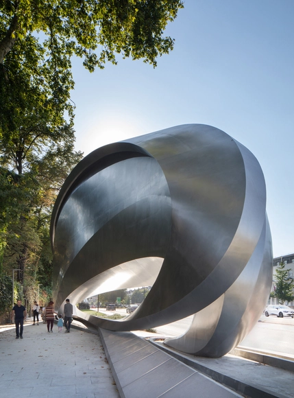 The Kensington / Zaha Hadid Design - Pequena Escala