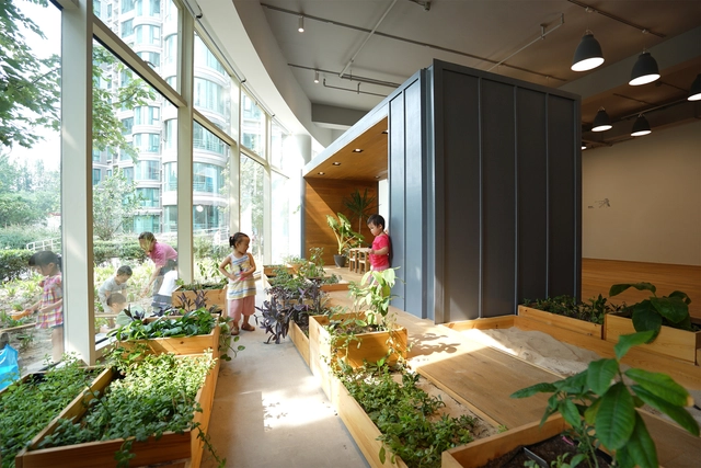CLC Beijing / HIBINOSEKKEI + Youji no Shiro - Kindergarten