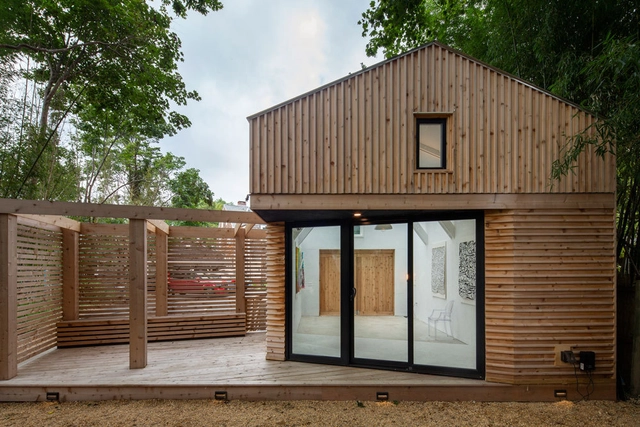 Micro-barn / Edgar Papazian architect - Arts & Architecture, Door, Facade