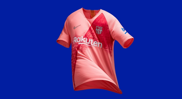 El Barça rinde homenaje a Barcelona en su tercera camiseta - Imagen Principal