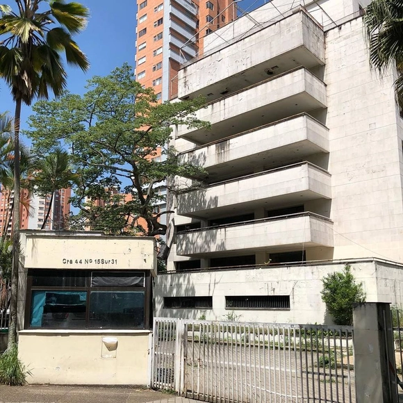 Antigua residencia de Pablo Escobar en Medellín será demolida para construir un parque público - Imagen Principal