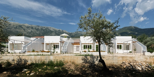 避暑小屋 / AKVS architecture - 独立住宅