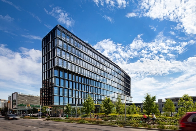 Sede de Distribución Cummins Indy / TenBerke - Fotografía exterior, Edificios, Fachada