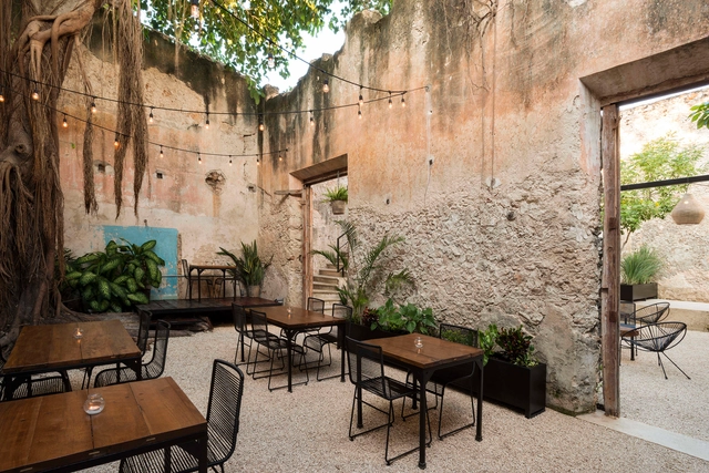 Bares e restaurantes: 50 exemplos em plantas e cortes - Imagem de Destaque