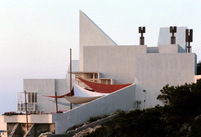 Los arquitectos españoles se unen en defensa de La Casa van der Driesche  - Imagen Principal