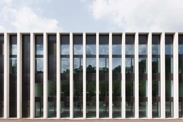 CUBE / KAAN Architecten - Universidade