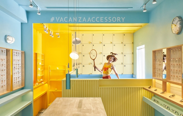 The Gym Of Accessory Store / 45tilt - Interior Photography, Retail Interiors