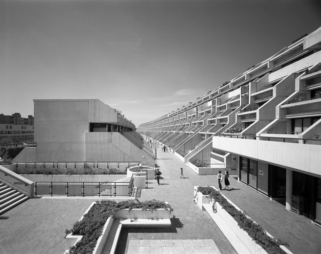 Neave Brown, ganador de la RIBA Gold Medal 2018 - Imagen Principal