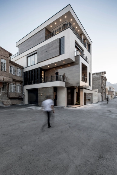 20号屋：混乱中寻找秩序 / White Cube Atelier - 住宅室内设计