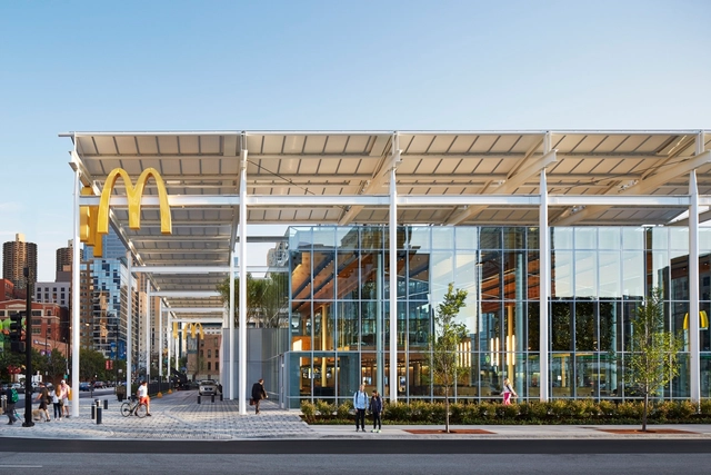 McDonald's Chicago / Ross Barney Architects - Remodelaciones