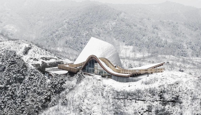 凤凰谷山顶艺术馆 / dEEP Architects - 文化中心
