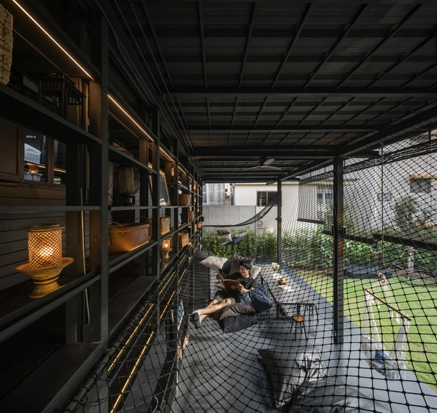 Hostal KLOEM / IF (Integrated Field) - Hostal