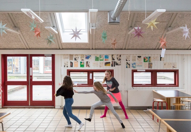 Building Better Schools: 6 Ways to Help Our Children Learn - Featured Image
