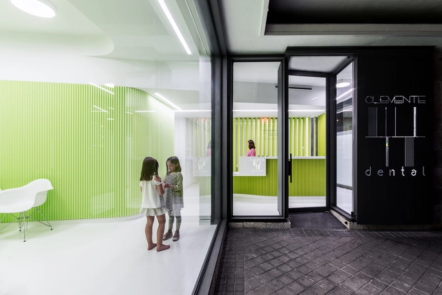 Clínica dental CLEMENTE / LANDÍNEZ+REY | equipo L2G arquitectos - Interiores De Arquitectura Para La Salud