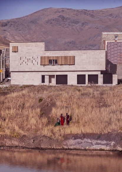 Casa Kamyaran / Gozar Architectural Design Studio - Rashed Azizi, Mohammad Kazerani - Casas