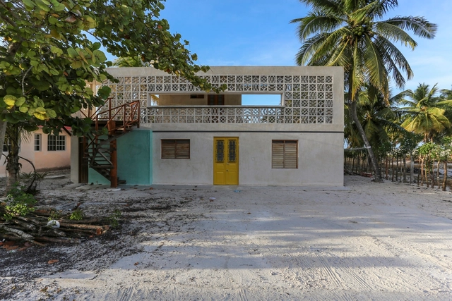 Casa RP en San Crisanto / David Cervera Arquitectos - Casas, Puerta, Fachada