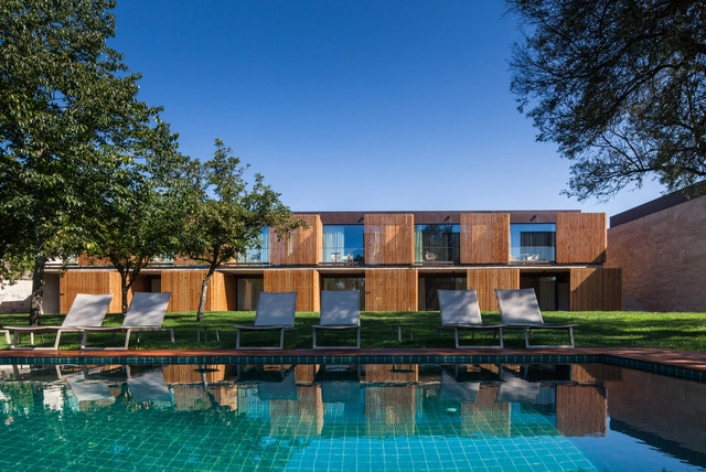 Torre de Gomariz Wine Spa Hotel / Paulo Braga + Cristina Amaral - Preservação Histórica, Jardim, Fachada