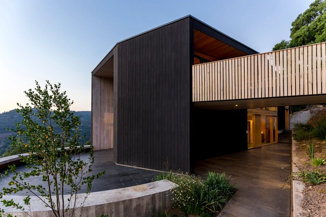 House in Camino El Alto / Carreño Sartori Arquitectos - Houses