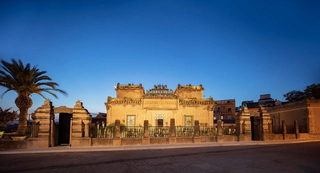 Casa de la Piedra / Pablo-M. Millán-Millán - Preservación Histórica, Fachada, Arco
