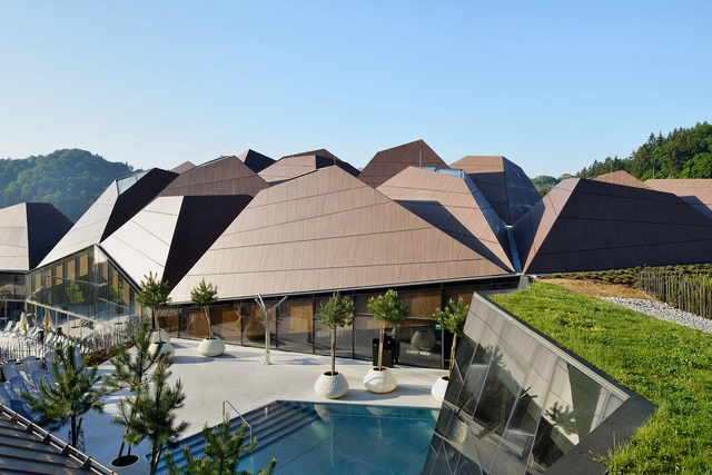 Termalija Family Wellness / Enota - Interiores De Espaços Para O Bem Estar