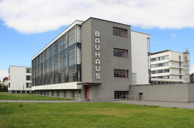 Sesc Pompeia inaugura exposição sobre os 100 anos da Bauhaus  - Imagem de Destaque