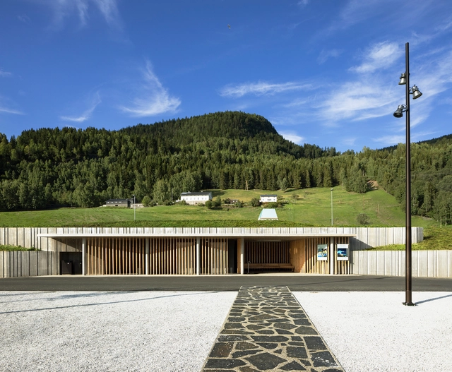 Krekke 高速公路休息区 / Pushak + Lala Tøyen - 休息区