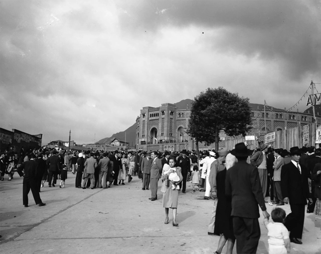 Bogotá, según la fotografía de Sady González - Imagen Principal