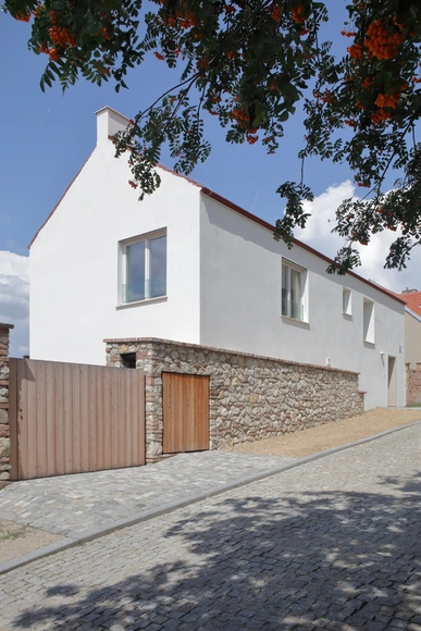 Casa familiar en la calle Zámecká / Mimosa architekti - Casas