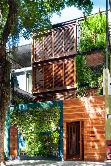 Casa das Acácias / Monica Paciello Viera - Renovação, Jardim, Porta, Fachada, Iluminação