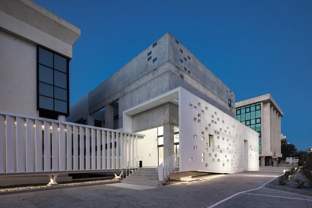 帕福斯地方法院/ Varda Studio - 法院
