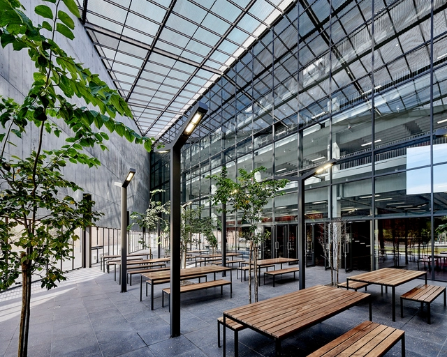 Sol Plaatje University Student Resource Center / Designworkshop - Sustainability