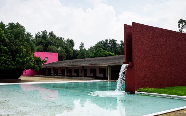 31 años sin Luis Barragán: arquitectos y arquitectas nos comparten su obra favorita - Imagen Principal