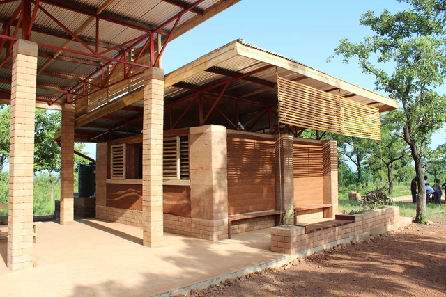 夯土食堂MUDcafeteria / Anna Schweiger + Jaap Willemsen - 咖啡馆